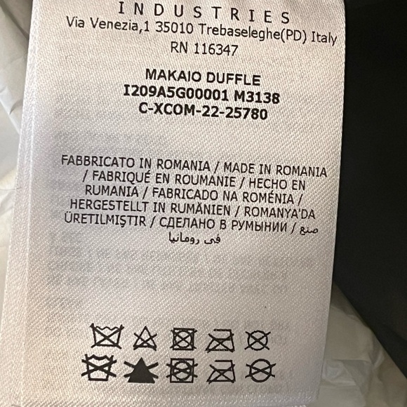 Moncler Makaio Weekend Duffle Bag Unisex - Picture 10 of 13